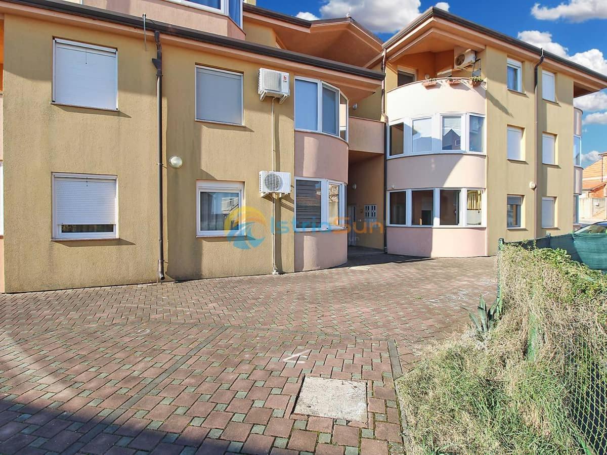Apartments Bardak Ližnjan Exterior foto