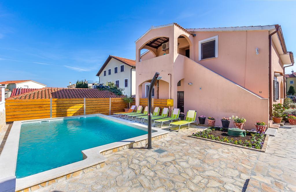 Apartments Bardak Ližnjan Exterior foto