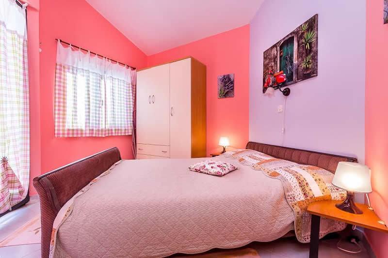 Apartments Bardak Ližnjan Quarto foto