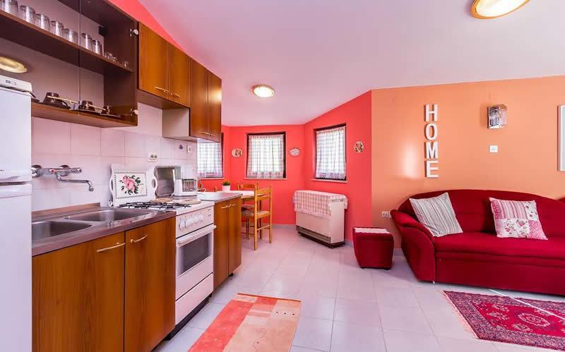 Apartments Bardak Ližnjan Quarto foto